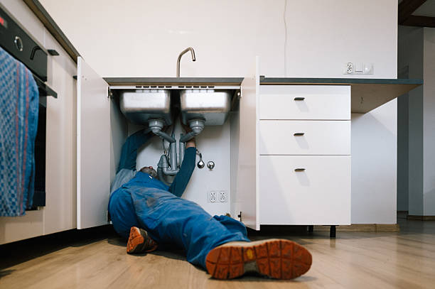 Professional Plumbing technician working in Divernon, IL